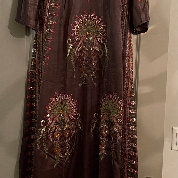 Purple Long Sleeve Modest Kaftan Dress With Pink Threading & Rhinestones Size M - Picture 2 of 5